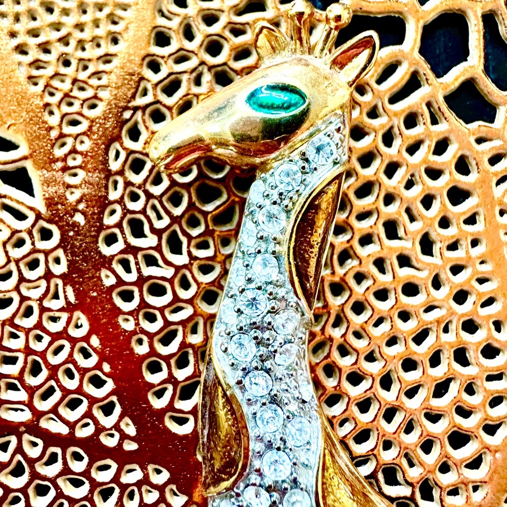 Vintage Giraffe Pin Brooch - Picture 6 of 14